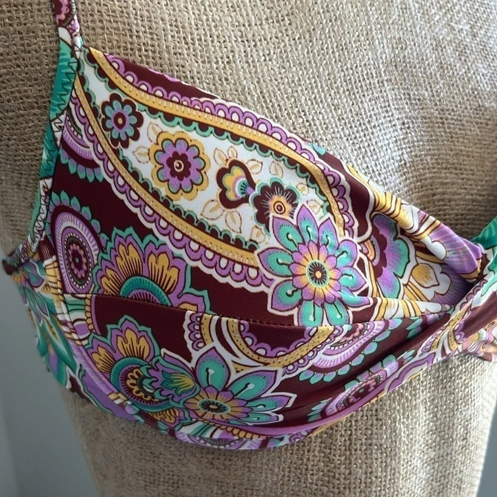 Becca Underwire Bikini Top Medium NEW!